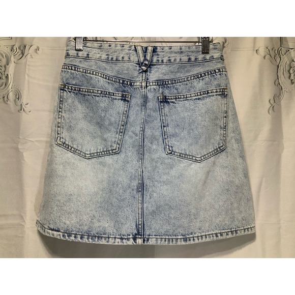 Twelve by Ontwelft Studded Denim skirt size Med. - Picture 2 of 3